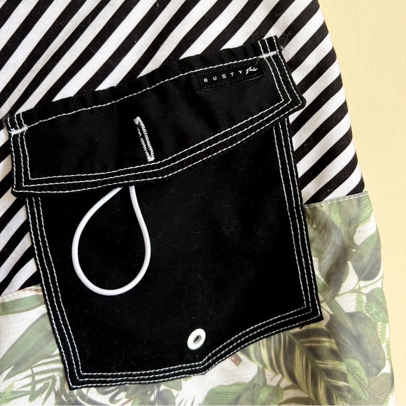 Rusty Board Shorts - Picture 4 of 7